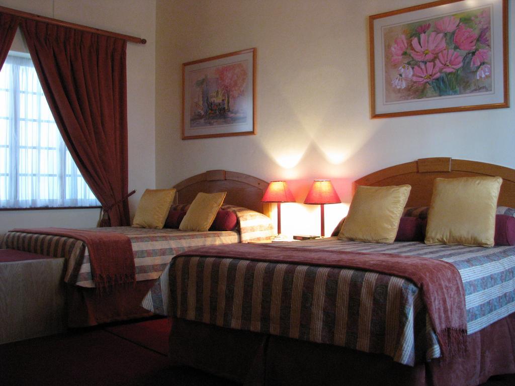Laings Lodge Laingsburg Kamer foto