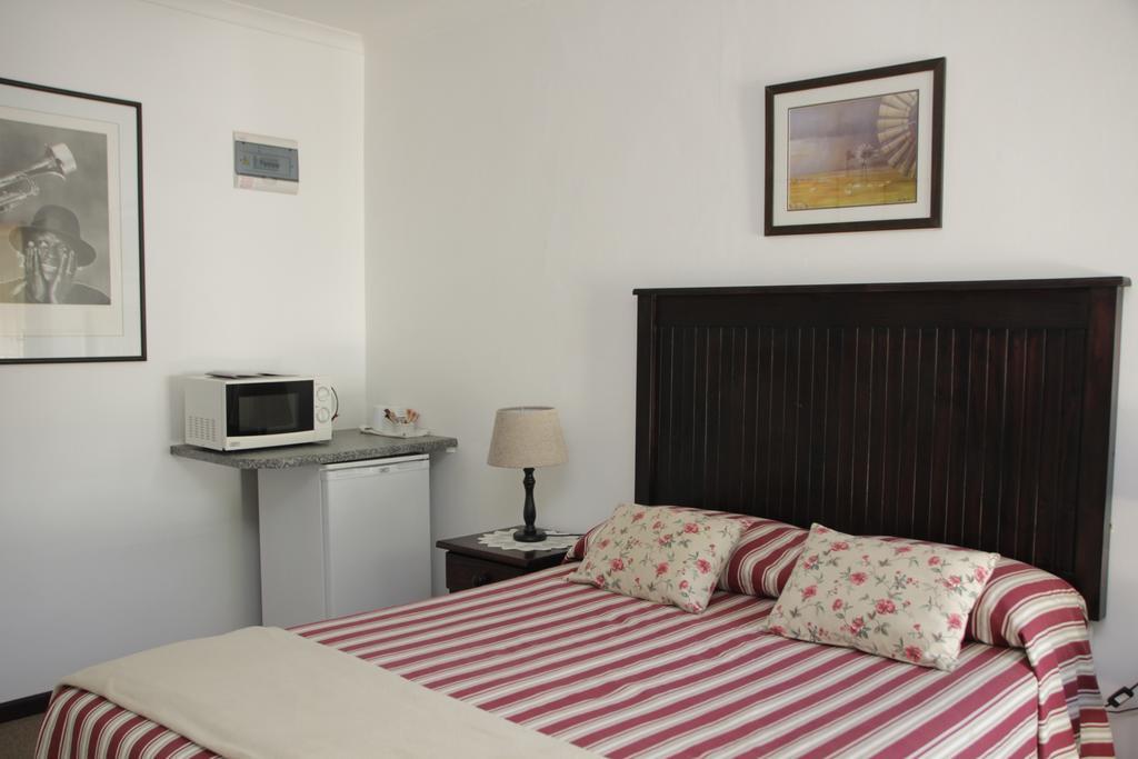 Laings Lodge Laingsburg Kamer foto