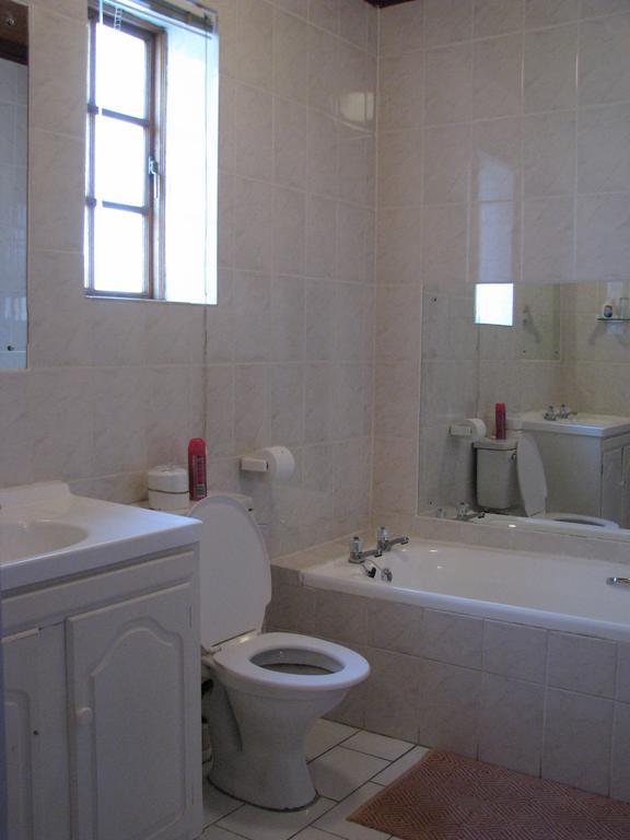 Laings Lodge Laingsburg Kamer foto