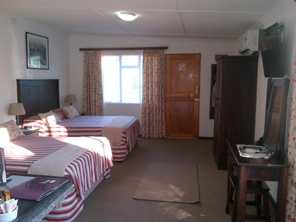 Laings Lodge Laingsburg Buitenkant foto